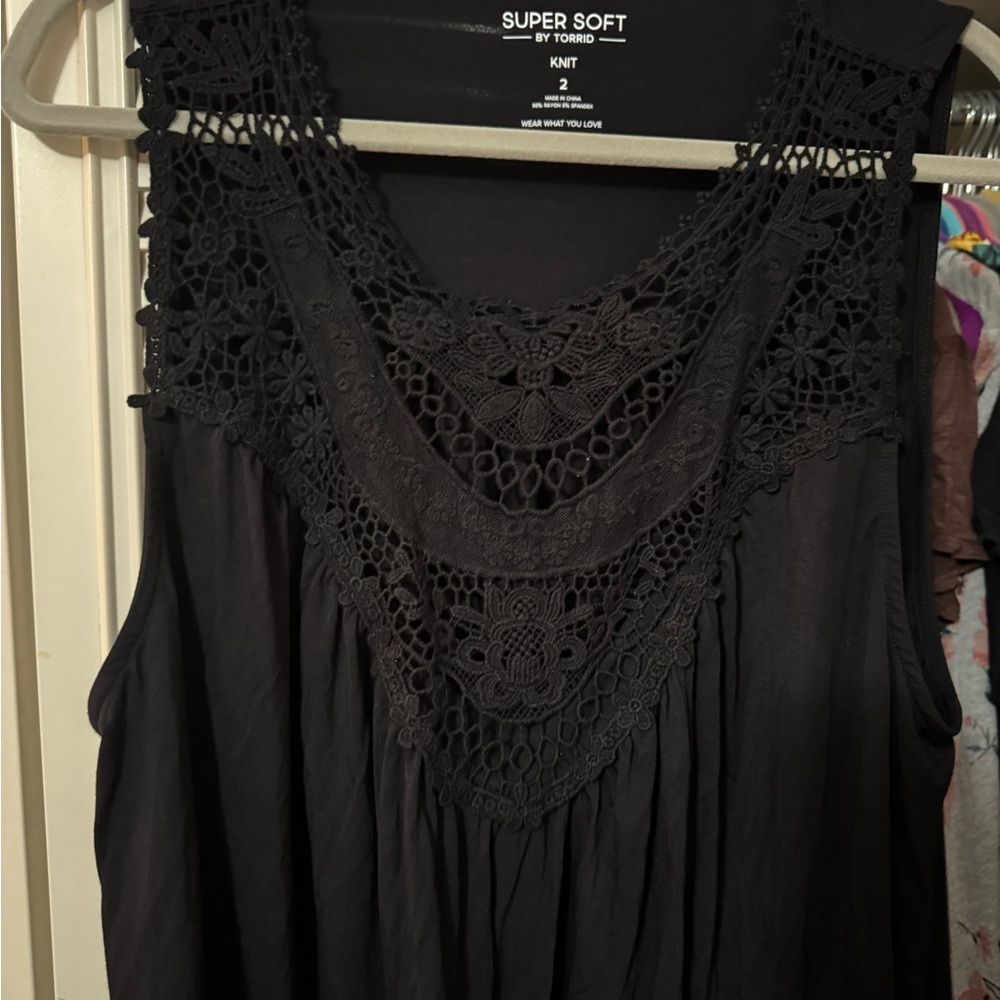 Torrid Black Crochet Detail Sleeveless Blouse size 2
